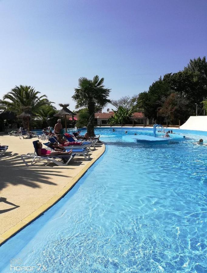 Mobil Home Excellence 6 Personnes Au Camping Mer Et Soleil, Saint George D'Oleron Les Sables Vignier Екстер'єр фото